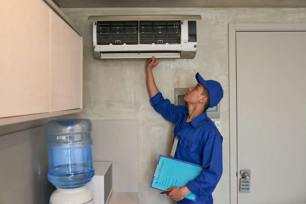 Why Some Dubai Villas Never Feel Cool Enough: Understanding Cooling Load, Airflow, Ductwork & Building Heat Gain